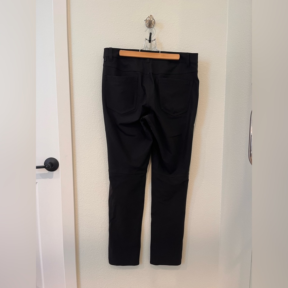Lululemon Men’s Golf Pants
